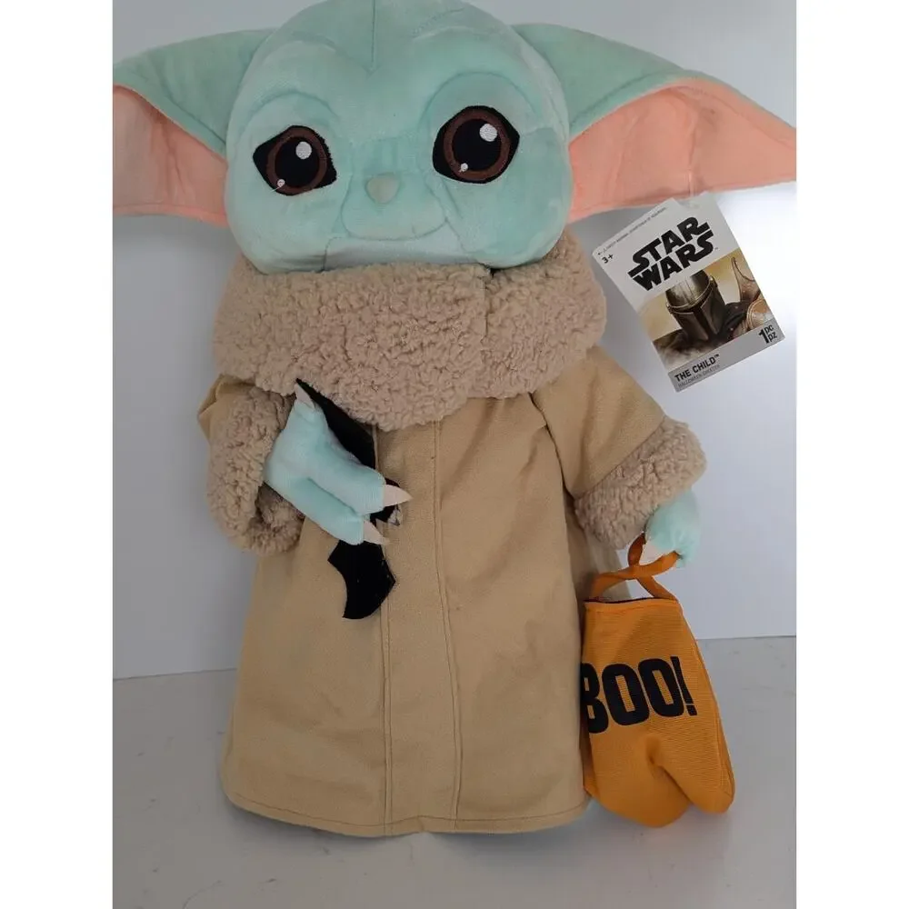 Mandalorian The Child Halloween Greeter NWT Decoration